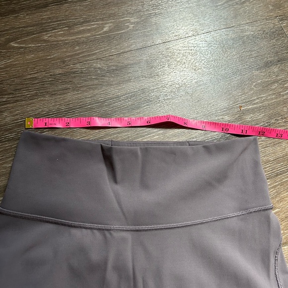 Lululemon Awakening Tight Taryn Toomey Collection 25" Inseam Magnum Grey Size 4 - Picture 6 of 9